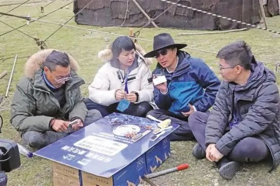 圖片關(guān)鍵詞 https://mmbiz.qpic.cn/mmbiz_jpg/OnRbAd1HL46UNKFibMcWGQpUNc4vQicRXnOBEBIavicF4ypwiccV6SQaBZsiaoYibibG5yFP8LkXjZxzibPjTemwmthmpA/640?wx_fmt=jpeg